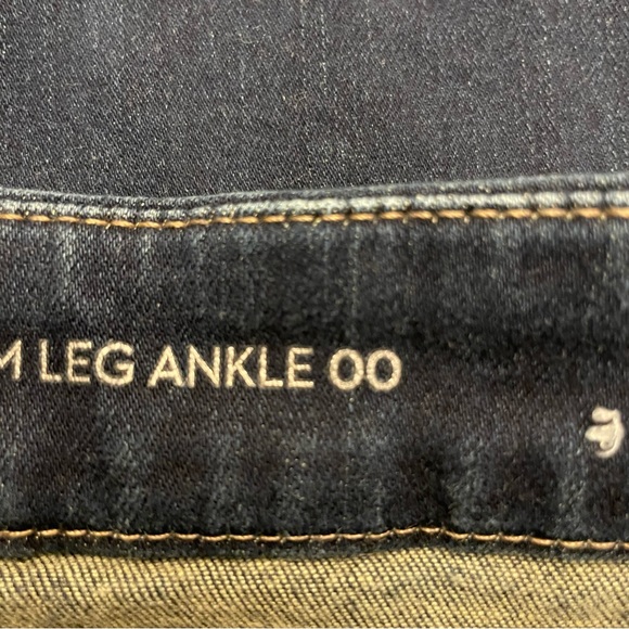 Chico Perfect Stretch Girlfriend Slim Leg Ankle Jeans.  Size XS/ 2 - Picture 5 of 7